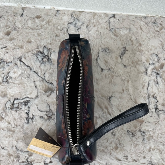 Patricia Nash Black Cosmetic Bag with Floral Design - Picture 7 of 8